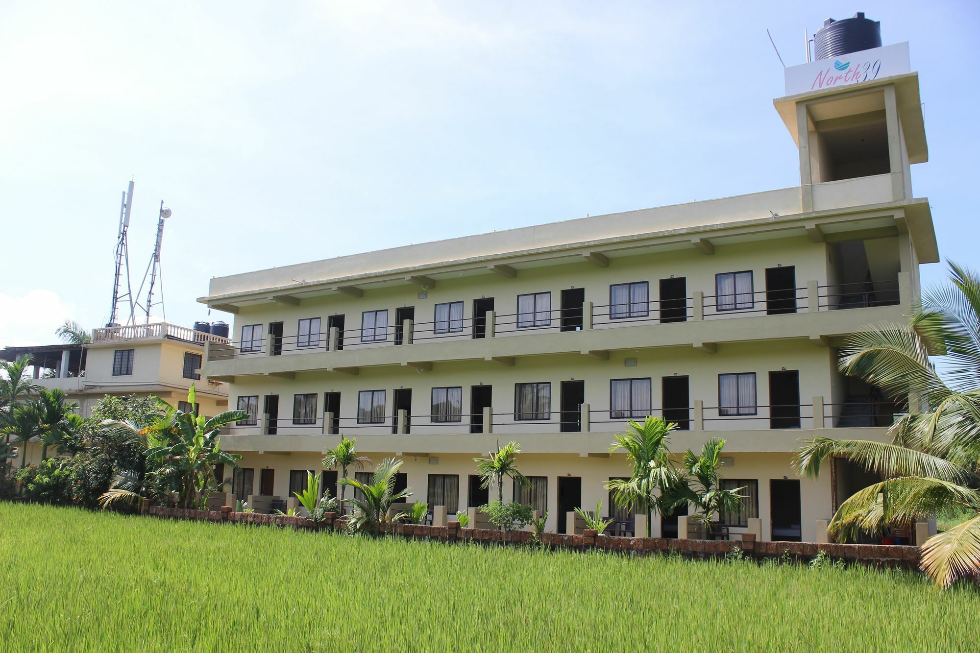 Oyo 9586 North 39 Hotel Mandrem Exterior foto